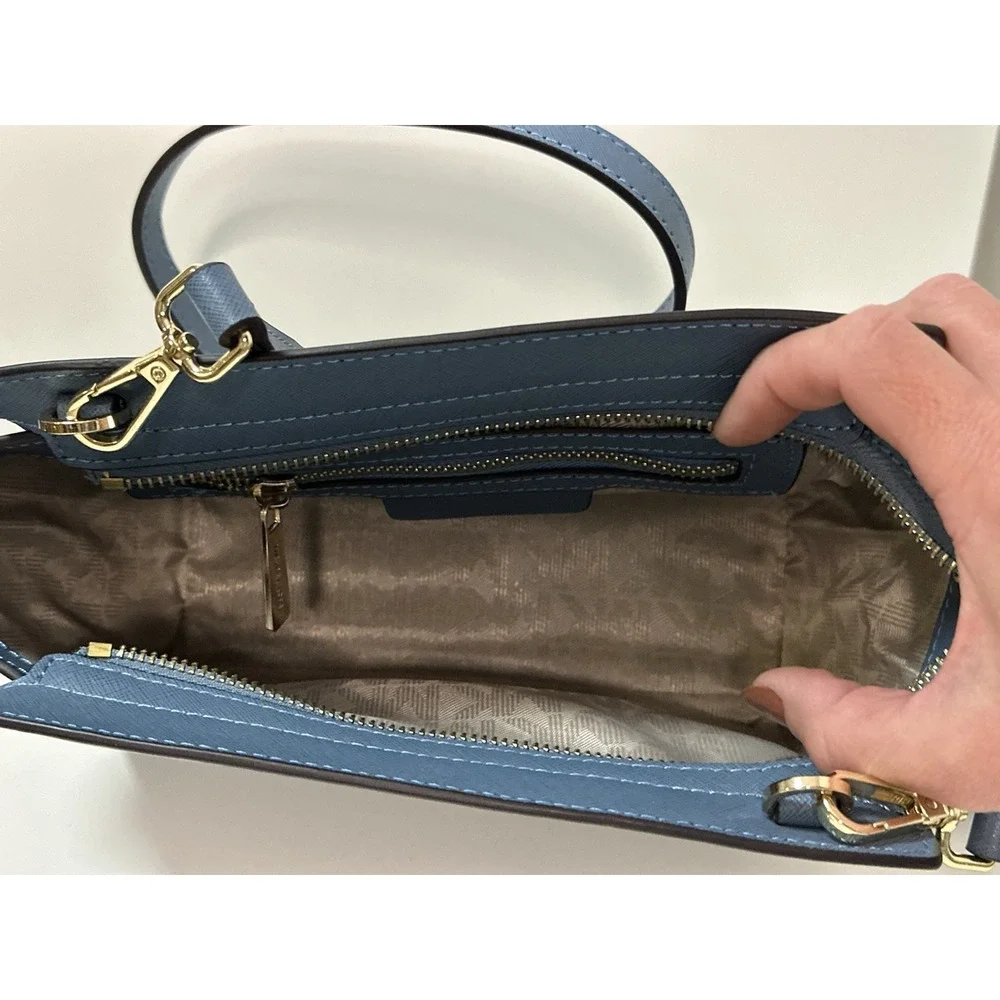 Michael Kors, Selma Medium‎ Saffiano Leather Crossbody Bag - Stylish & Timeless,